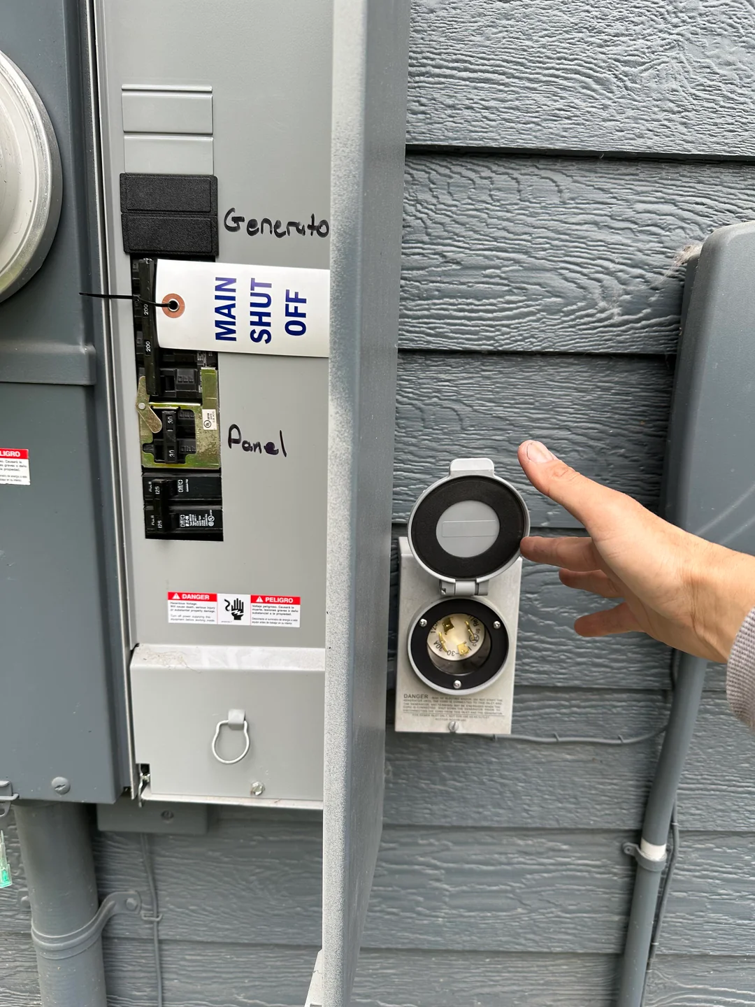 Generator transfer switch and exterior electrical connection